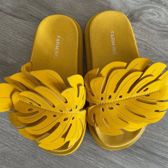 Farm Rio Monstera Mustard Yellow Sliders Size US 6 - Picture 1 of 5